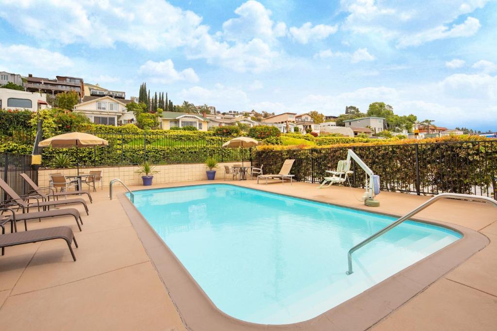 Holiday Inn Express San Diego Airport-Old Town, an IHG Hotel Image