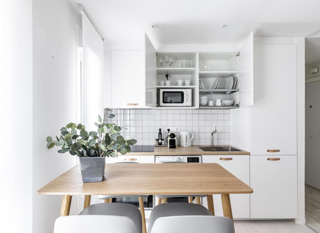 MAD Apartments by Olala Homes 6