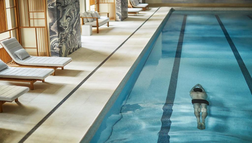 Four Seasons Hotel New York Downtown Image