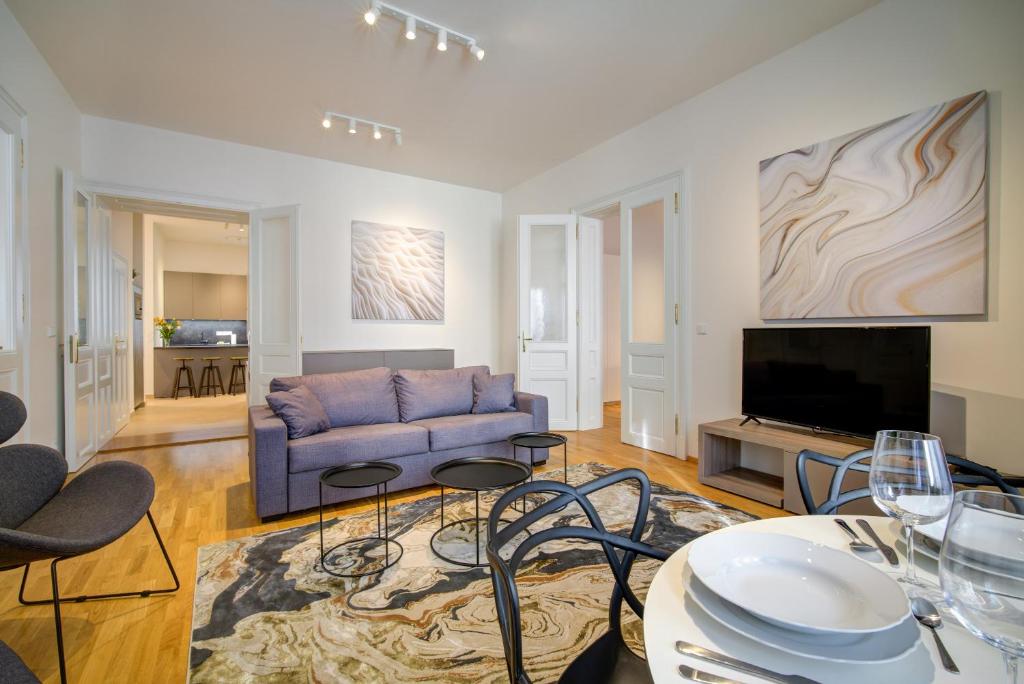 Bishop Apartments 4