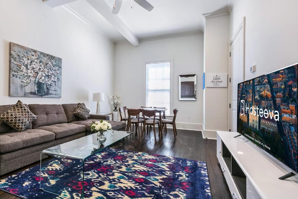 1 and 2 BR Private Condos Steps Away From French Quarter Image