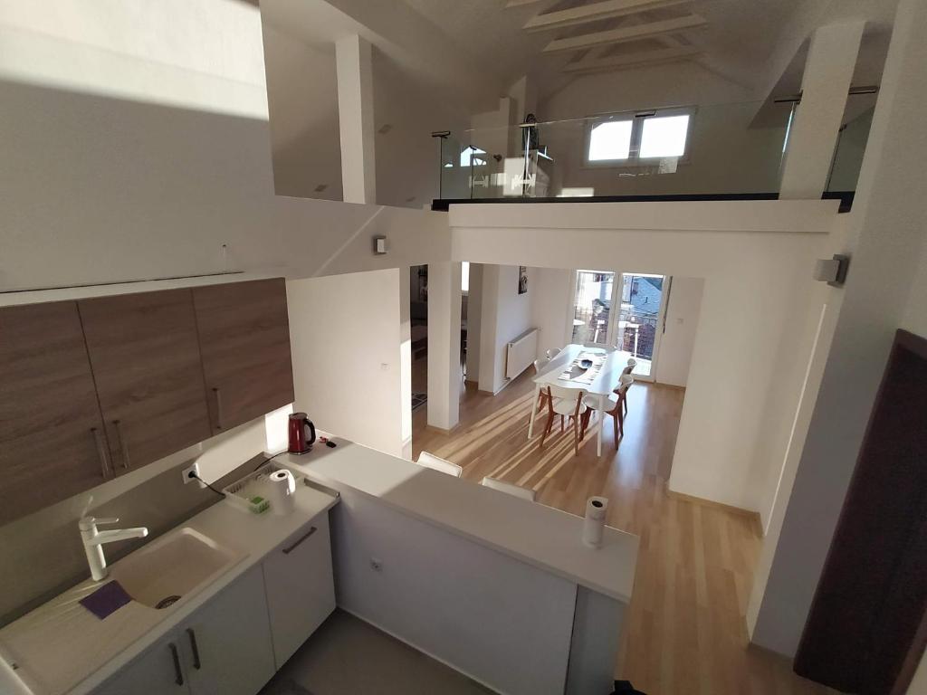Oasis of Peace Modern House 3