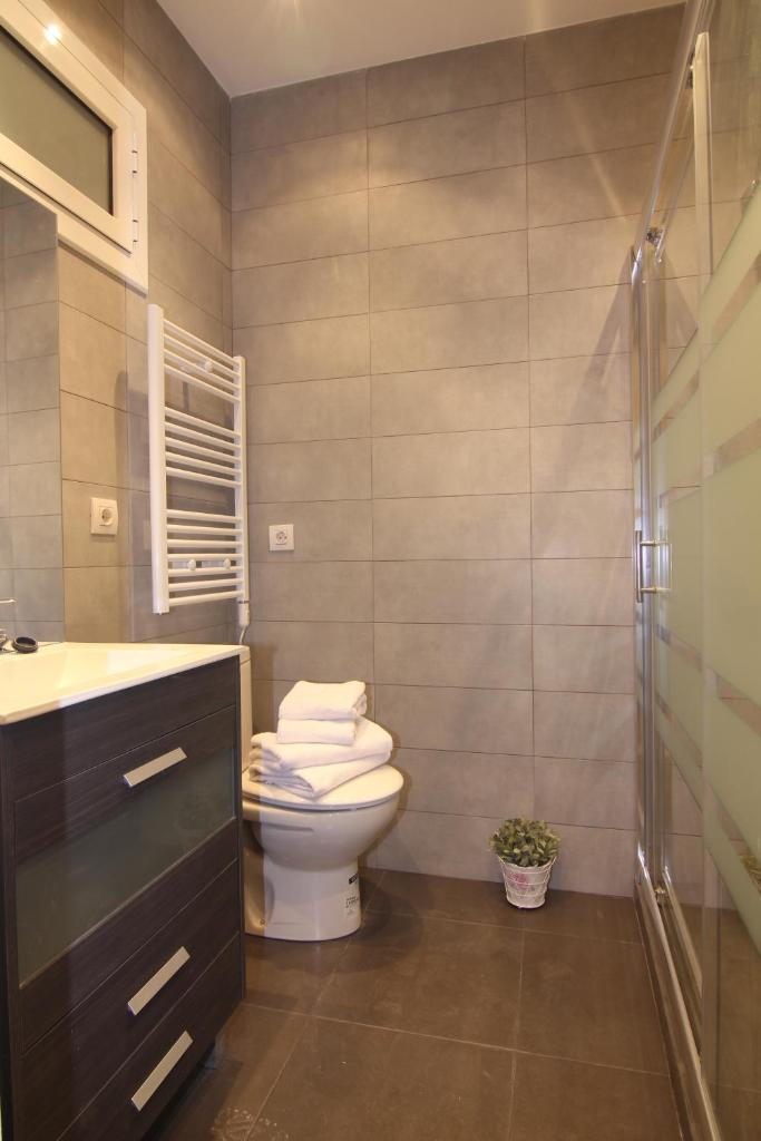 FELIP - Spacious and quiet apartments & one with Terrace 7