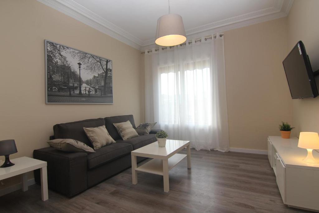 FELIP - Spacious and quiet apartments & one with Terrace 5