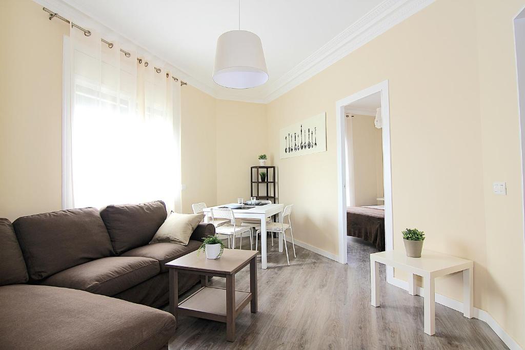 FELIP - Spacious and quiet apartments & one with Terrace 8