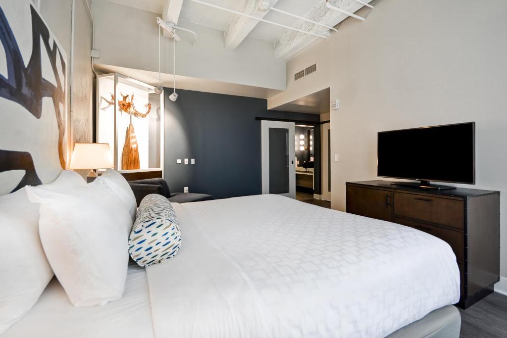Hotel Indigo Kansas City - The Crossroads, an IHG Hotel Image