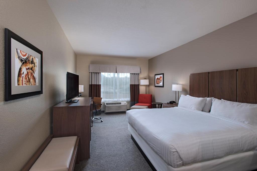 Holiday Inn Express & Suites Austin NW - Four Points, an IHG Hotel Image