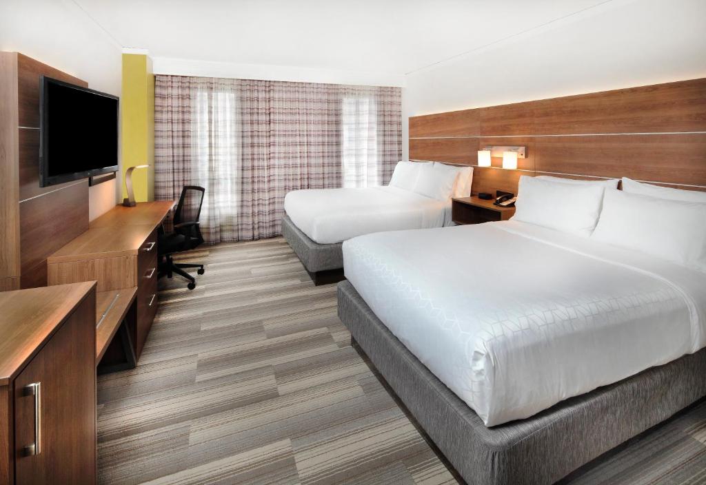 Holiday Inn Express Hotel & Suites Fisherman's Wharf, an IHG Hotel Image