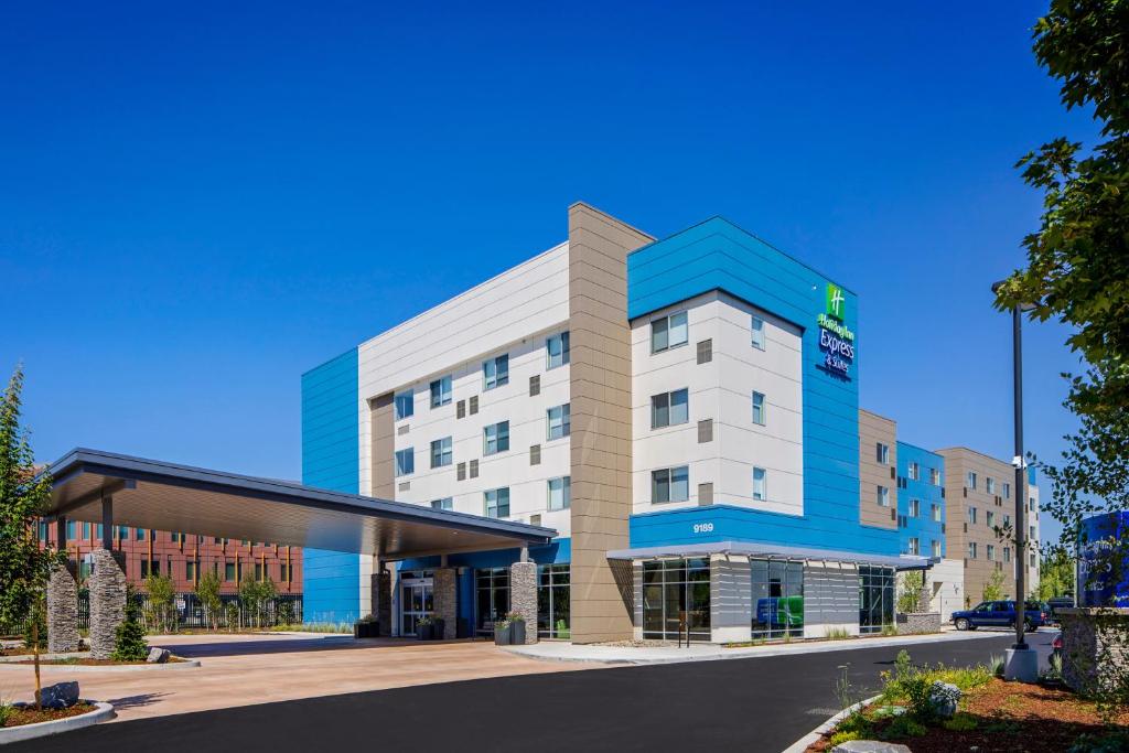 Holiday Inn Express & Suites - Portland Airport - Cascade Stn, an IHG Hotel Image