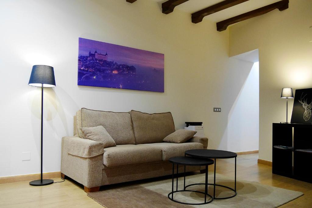 Apartamento El Arco - Living Toledo 5