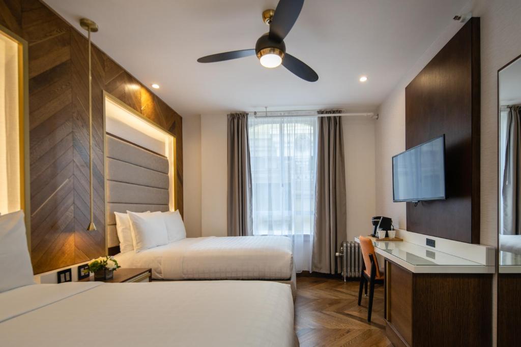 Hotel 32One Image