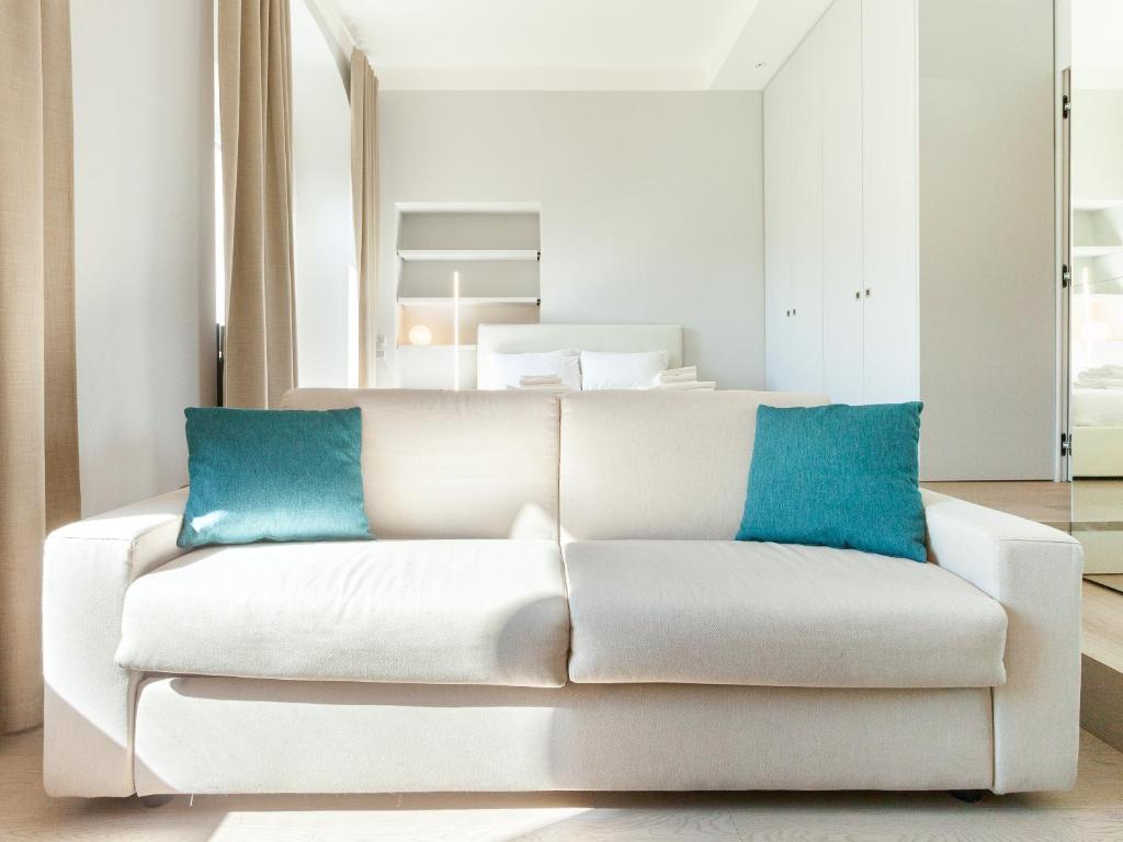 easyhomes-Duomo Suites & Apartments 7