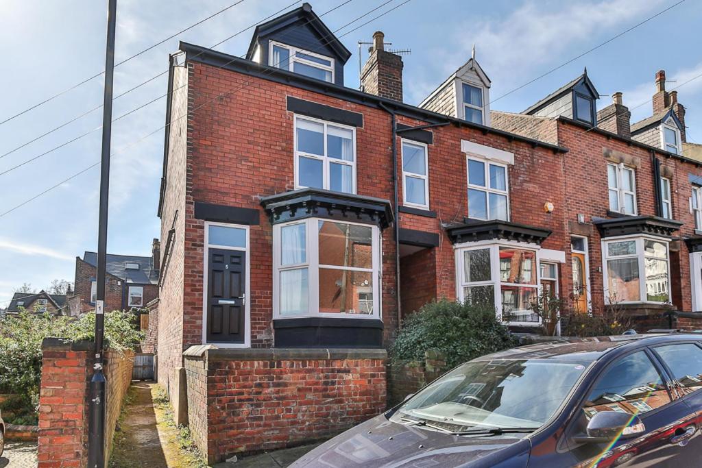 Refurbished Central Premium Property Image