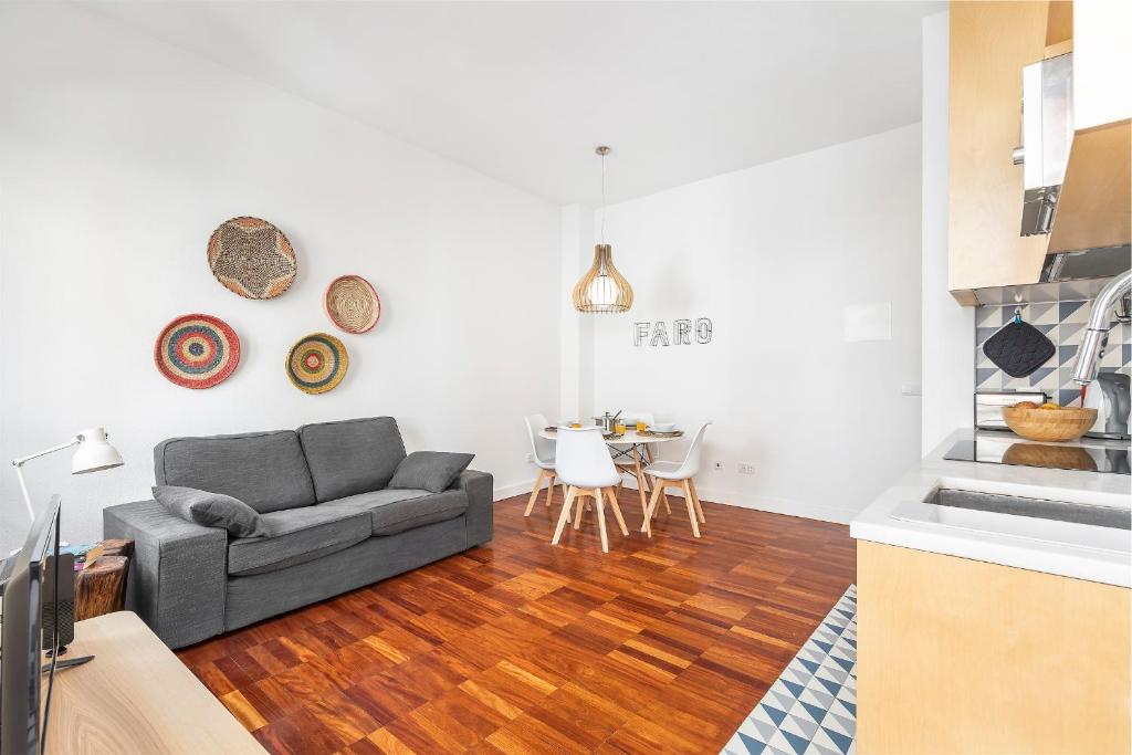 RG Downtown Duplex 8