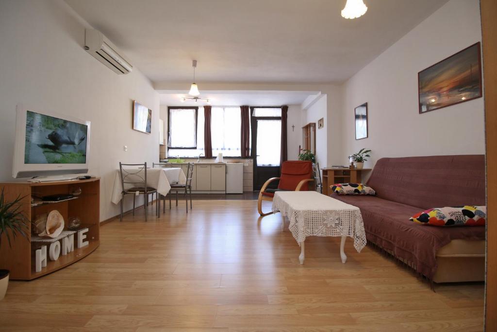 Apartment Svid 8