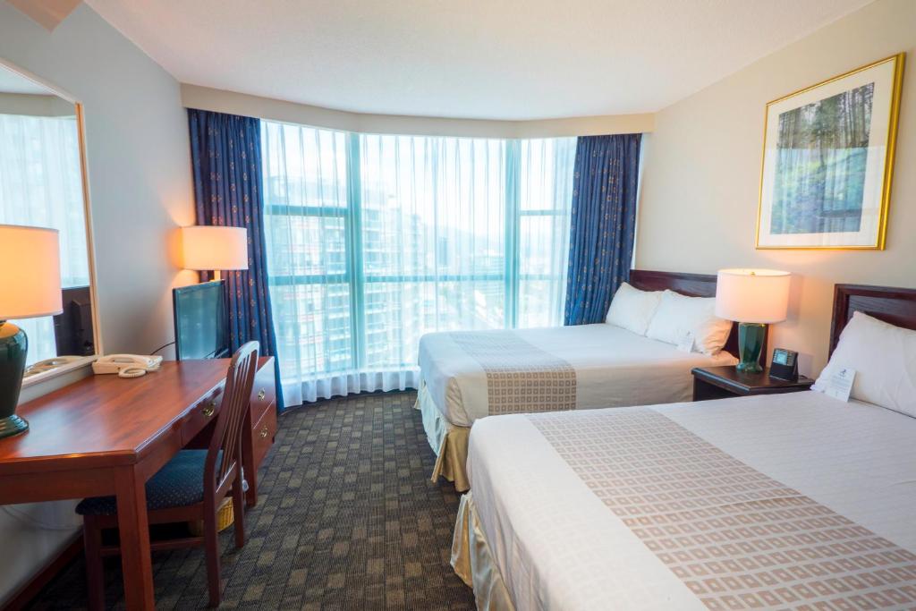 Rosedale on Robson Suite Hotel Image