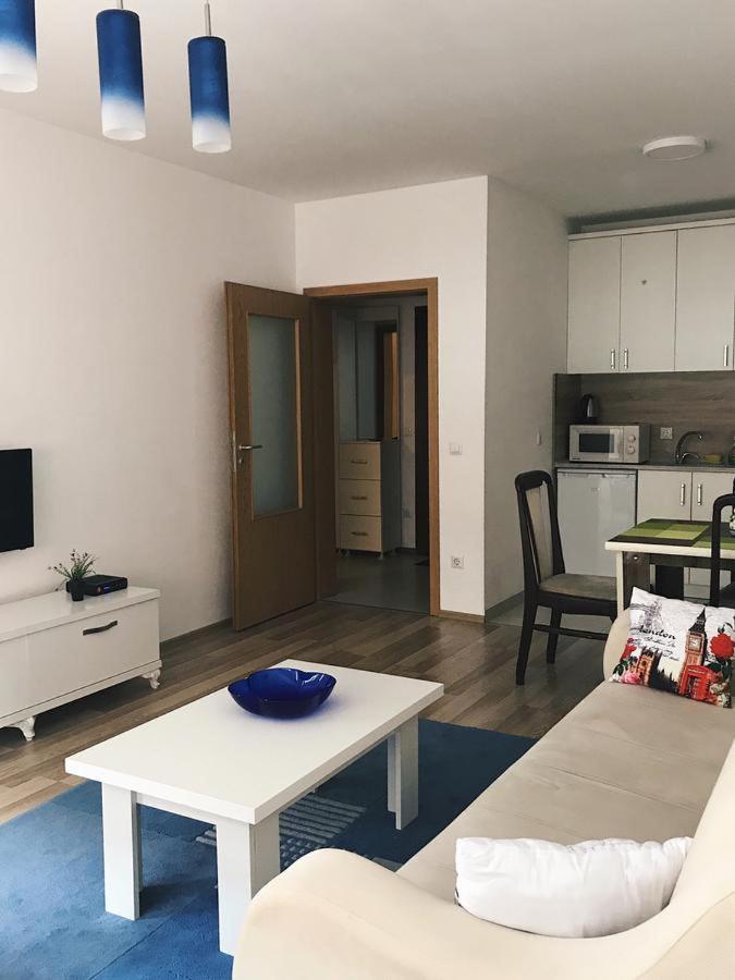 Blini Complex 5