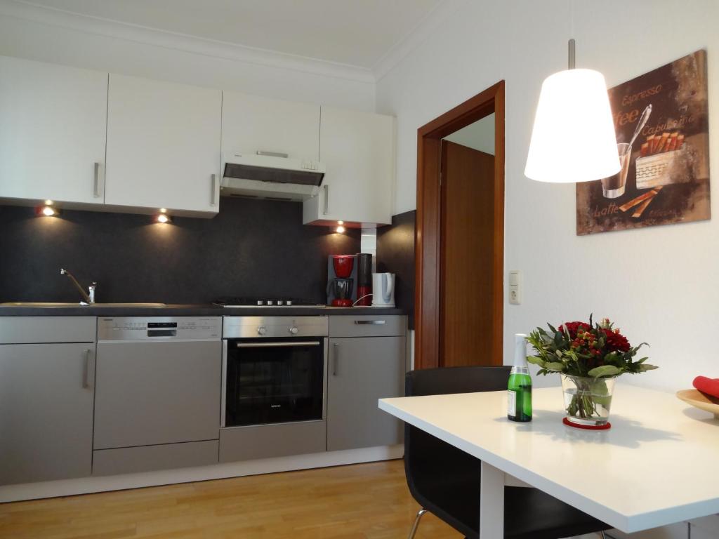 Ferienwohnung Huttenstrasse 22C 8