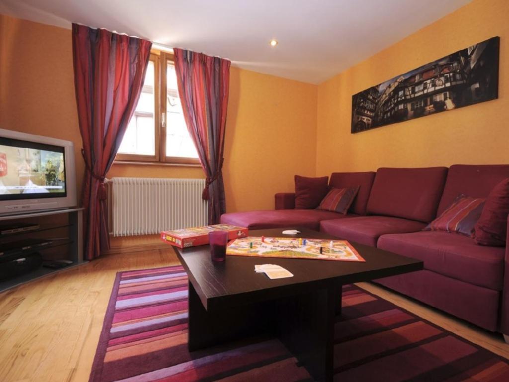 La Maison Bleue 5