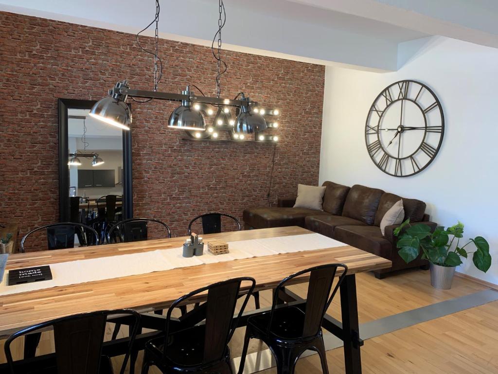 Sandra's Loft 4