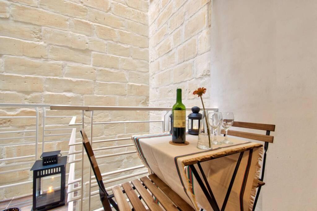 Valletta Art House - Retro Bordello 4