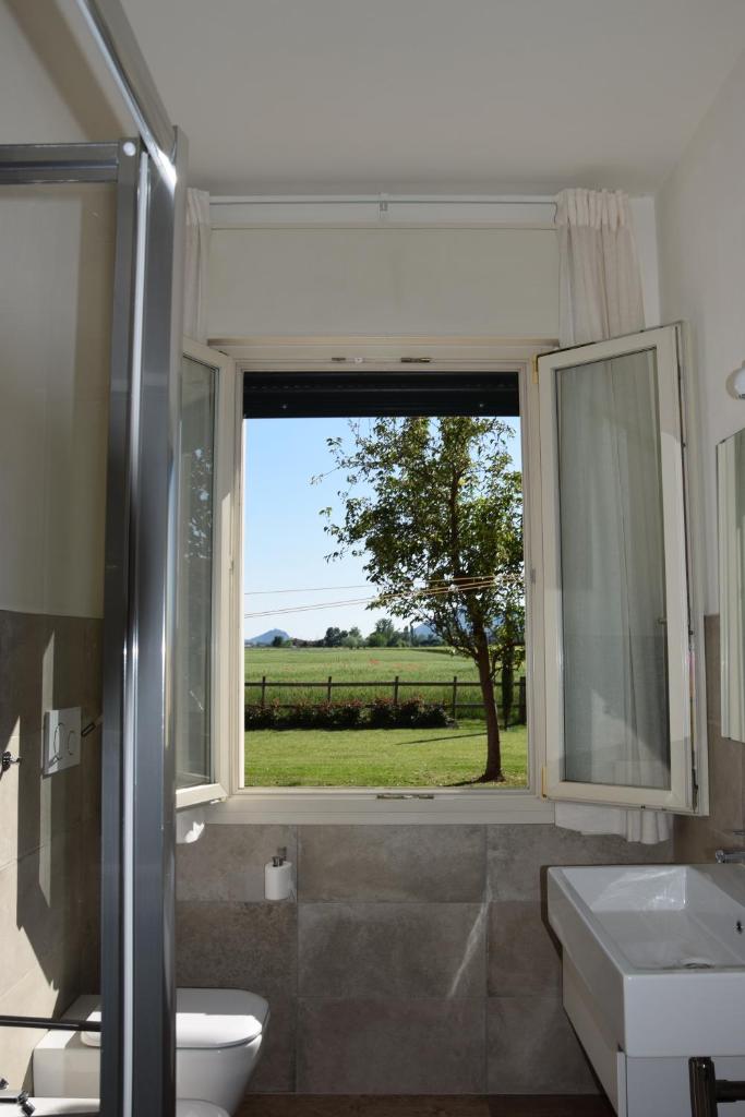 GINEVRA'S COUNTRY HOME 8