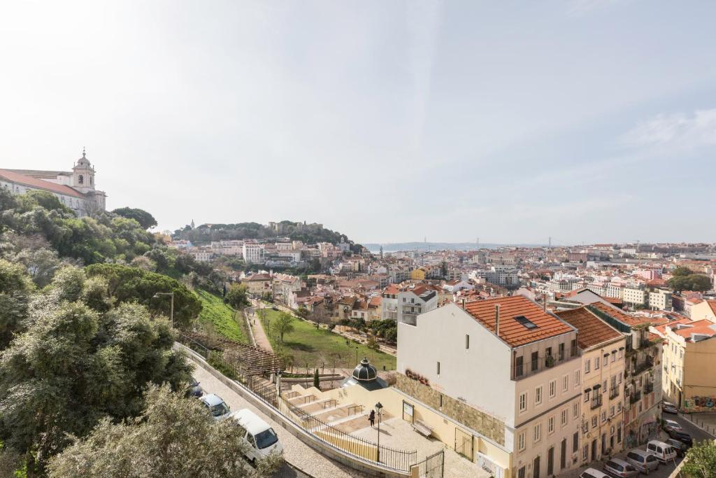 Panoramic River View 1-BR near Senhora do Monte by NestAtLisbon 6