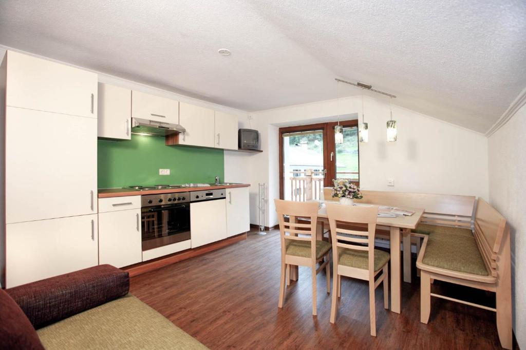 Lutonia Appartements Sölden 3