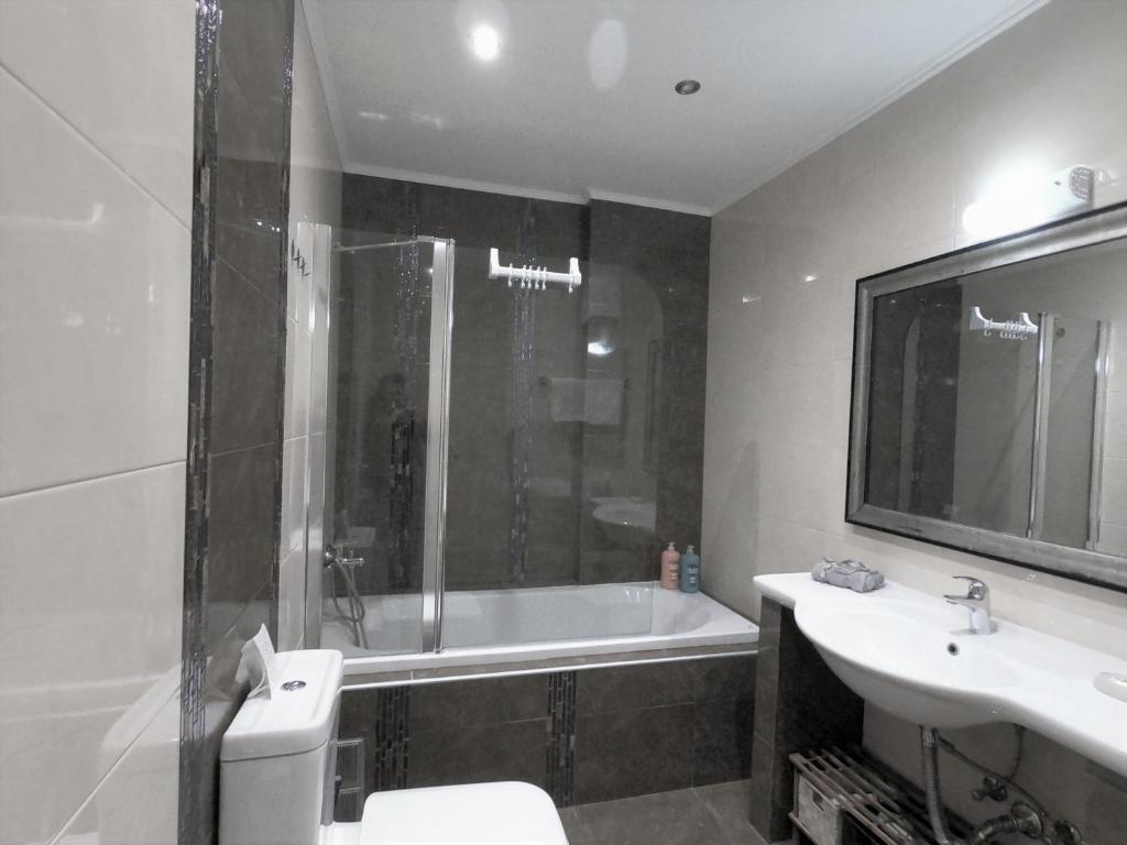 Sunshine Home 1 with Sea View 8