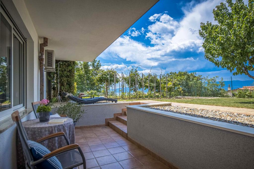 TERRA MAGICA DELUXE Apartment Or Room with Free Parking, Terrace and Sea View 5
