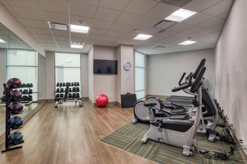 Holiday Inn Express & Suites - Charlotte - South End, an IHG Hotel Image