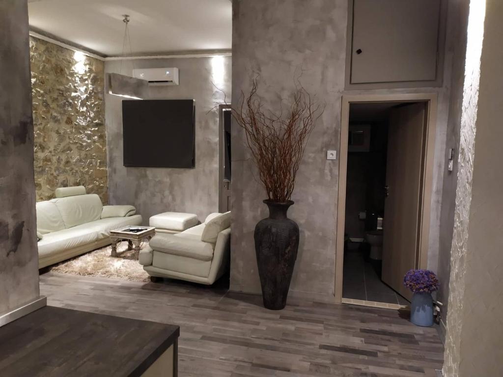 Unique Luxury House 5