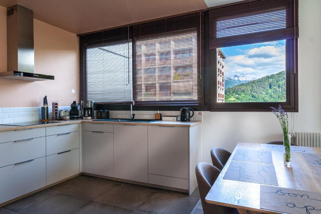 Mountain Suite 4