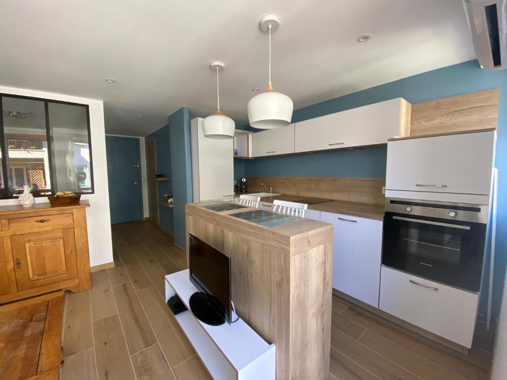 Studio 30 M2 Hyper centre, Neuf, Parking Gratuit, 3 Étoiles 4
