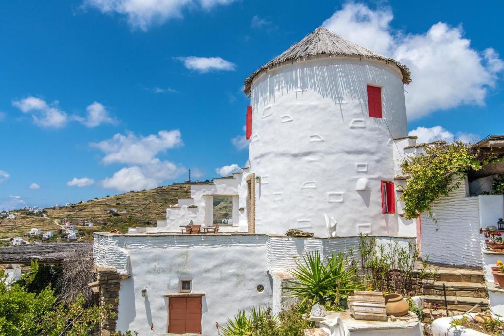 Old Windmill in Triandaros village 4