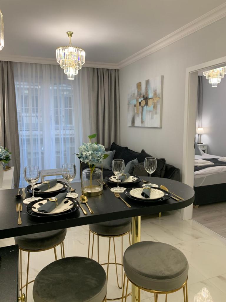 Hamptons Apartment 7