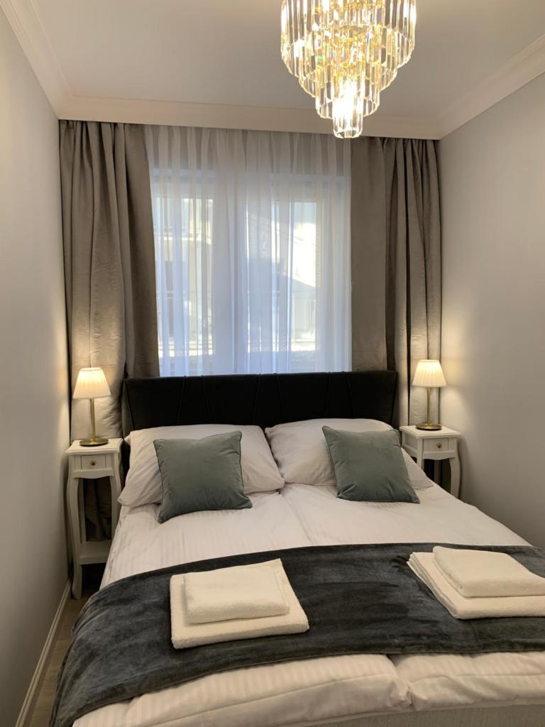 Hamptons Apartment 2