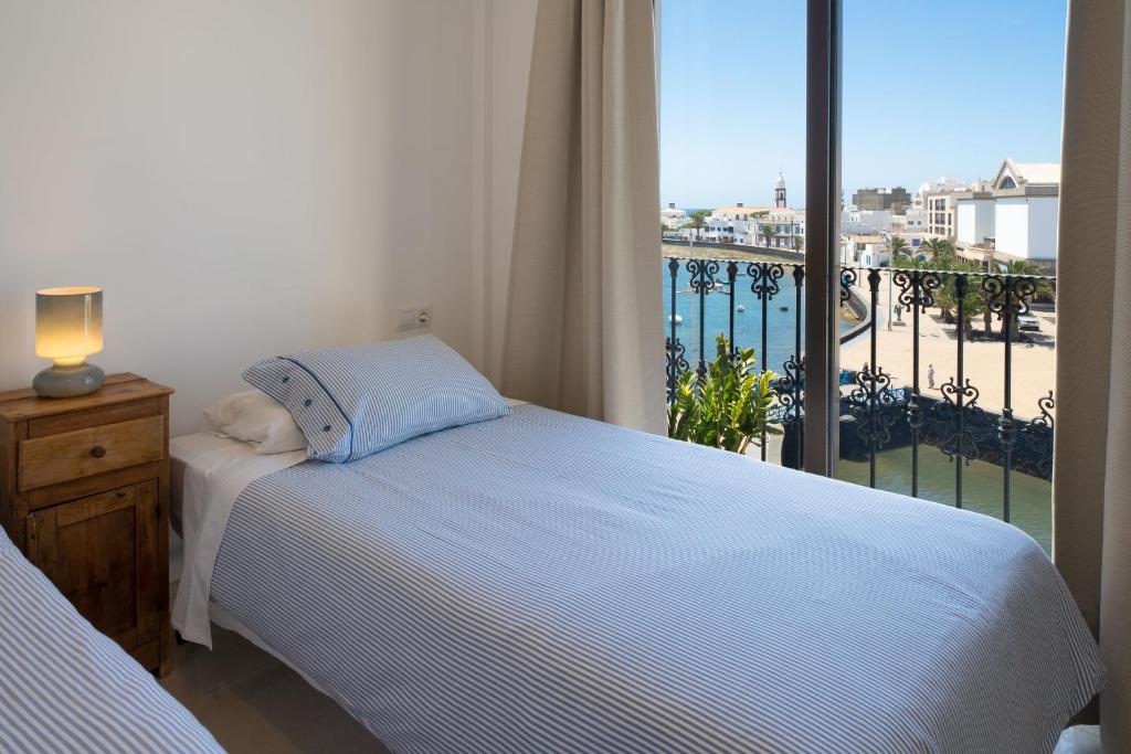 Living El Charco-central location 2