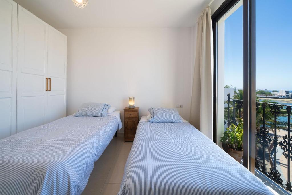 Living El Charco-central location 7