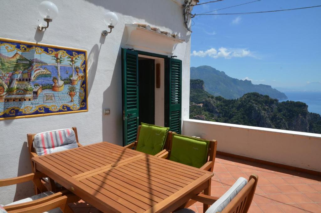 Amalfi Hills 5