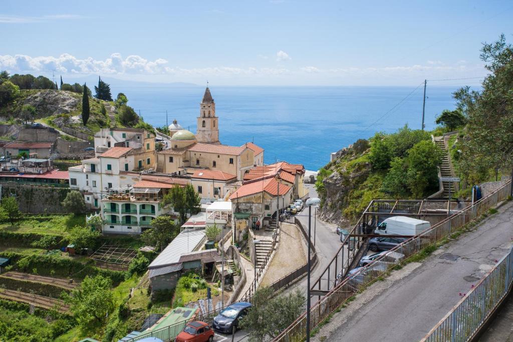 Amalfi Hills 8