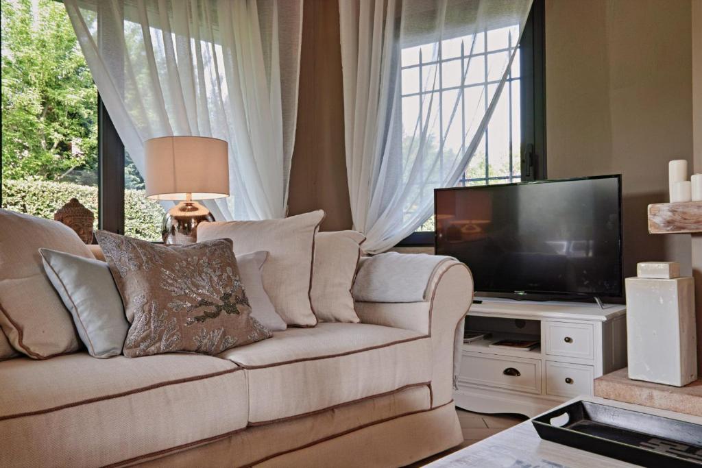 Photo de la galerie de l'établissement Villa Grazia, à Manerba del Garda 21 autres photos