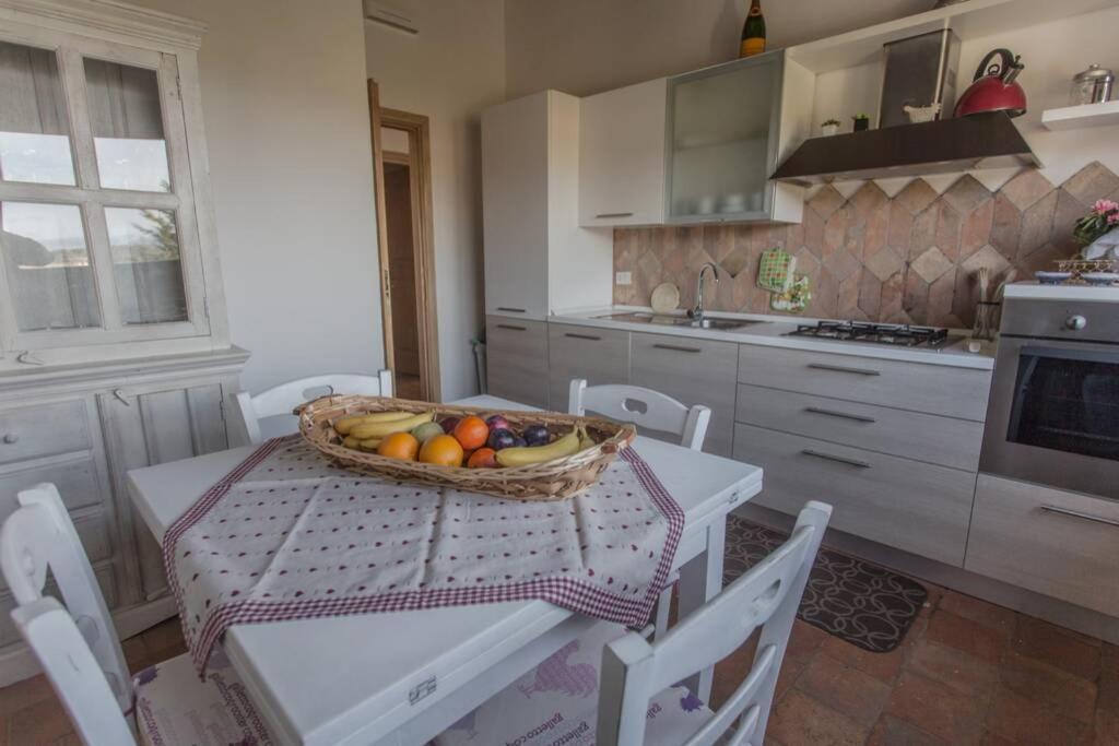 Photo de la galerie de l'établissement Villa Con Piscina Vista Mare, à Cala Bitta 15 autres photos