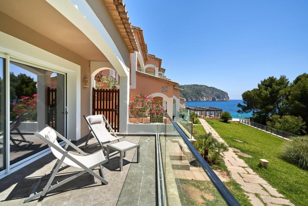 Bahia Suites Camp de Mar 4