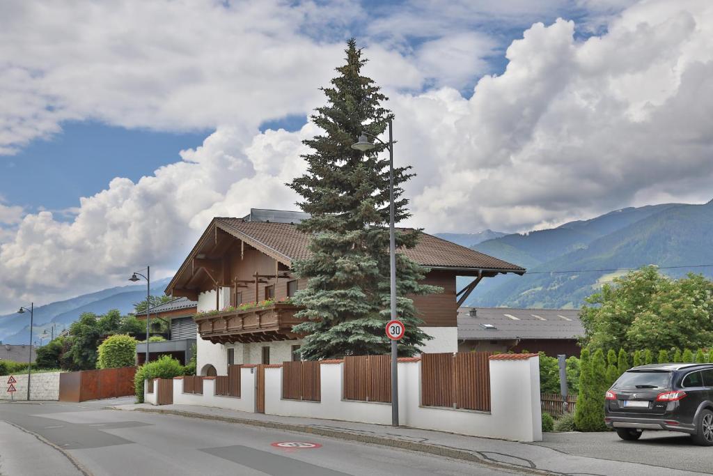 Ferienhaus "Kaprun" 1