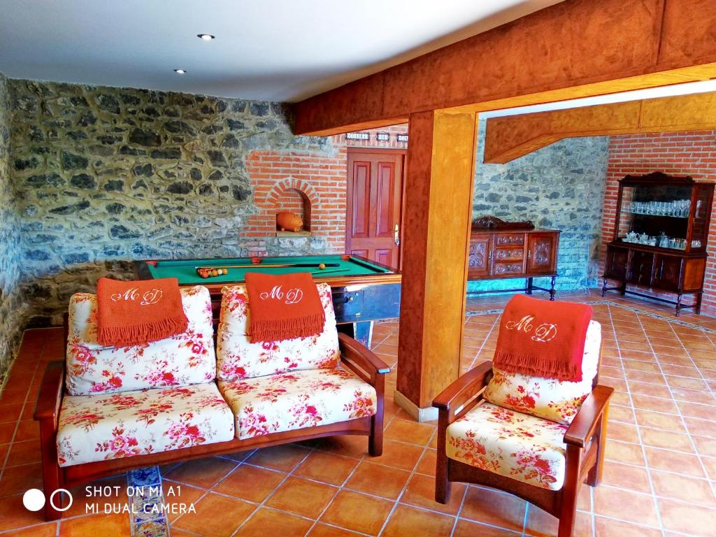 CASA AMPLIA CON JARDÍN Y APARCAMIENTO G-100147 2