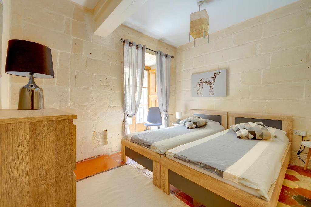 Central and Cosy 2BR Apt in Valletta by Buena Vista 2