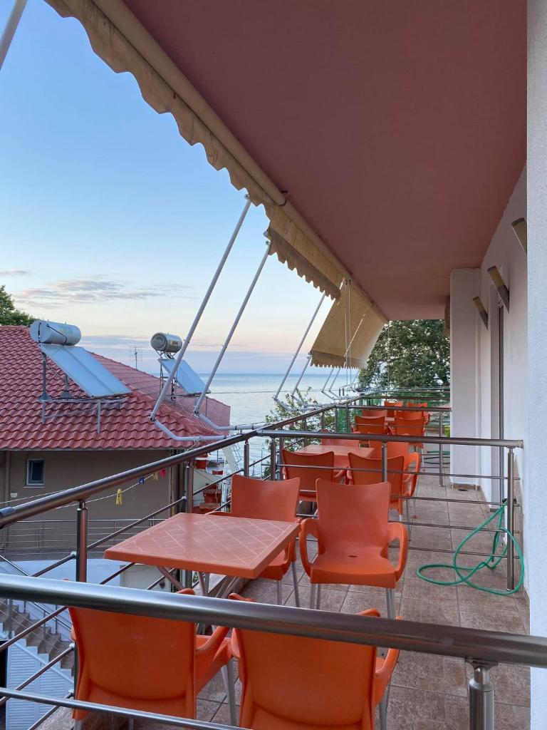 Dimos apartments 6