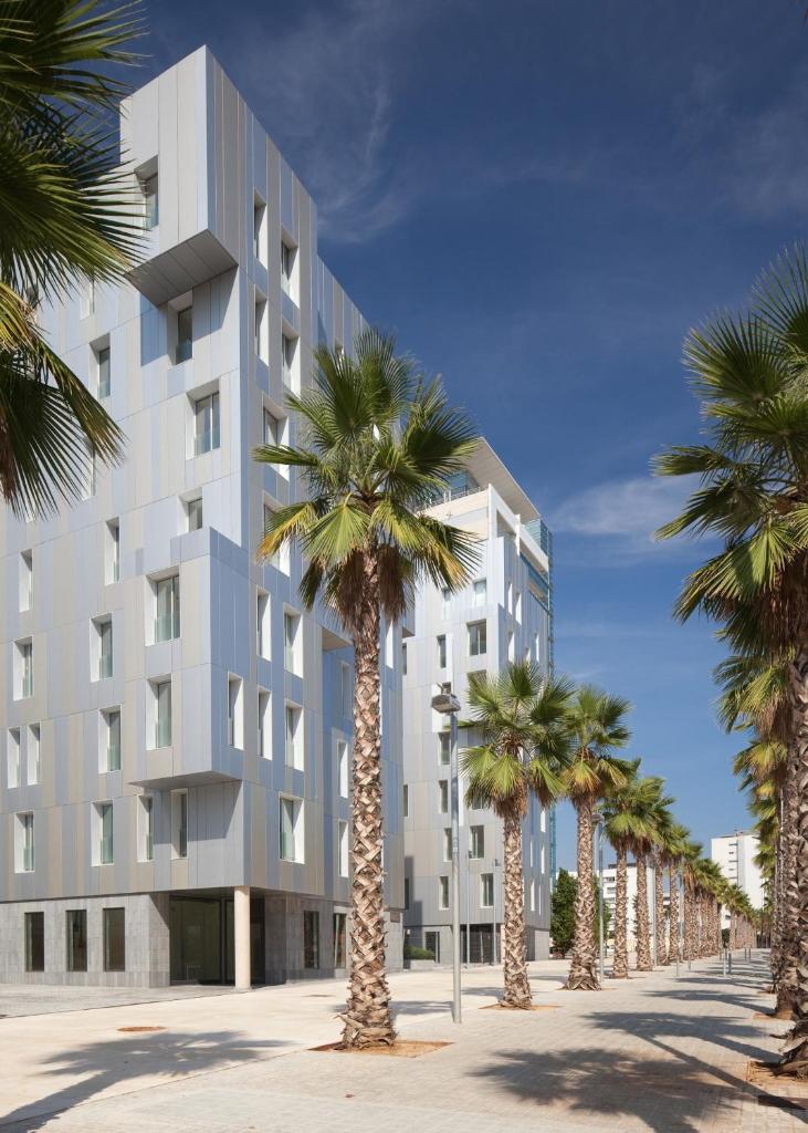 Lugaris Beach Apartments 2