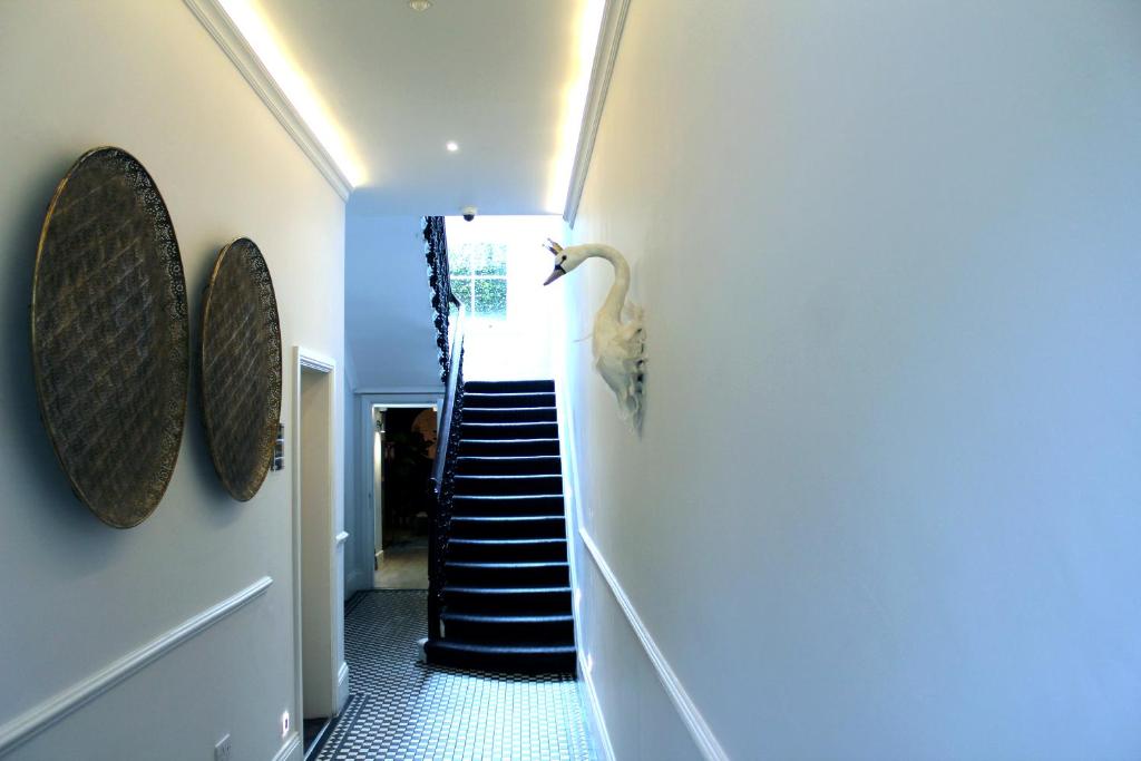 1 Craven Hill Gardens 7